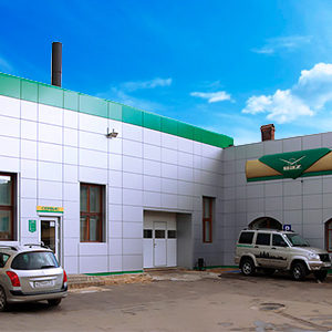 Вентилируемый фасад автосалона УАЗ в Орле