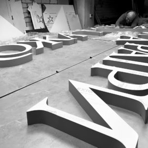 Production-of-three-dimensional-letters